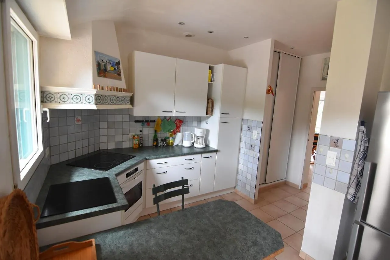 Holiday home A 750M Plage Du Portuais - Maison Pour 13 Erquy
