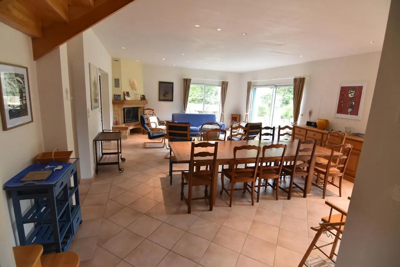 Holiday home A 750M Plage Du Portuais - Maison Pour 13 Erquy