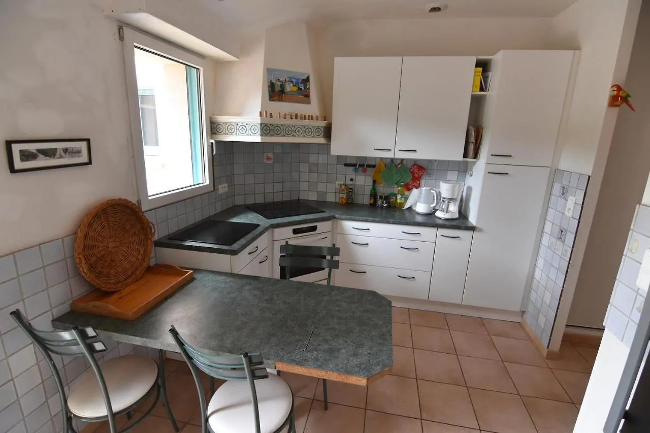 Holiday home A 750M Plage Du Portuais - Maison Pour 13 Erquy France