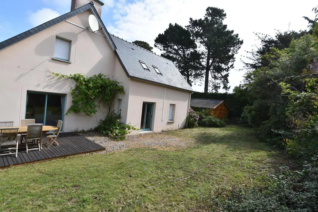 Holiday home A 750M Plage Du Portuais - Maison Pour 13 Erquy France